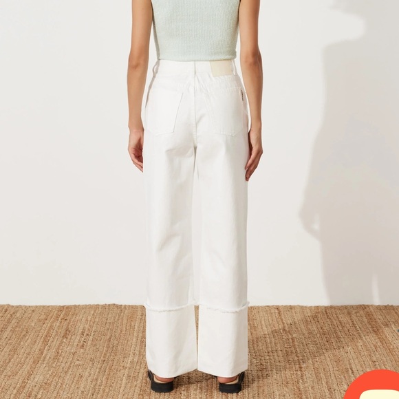 Zulu & Zephyr White Relaxed Jeans - Picture 3 of 4